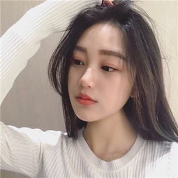 女生集体跳大绳